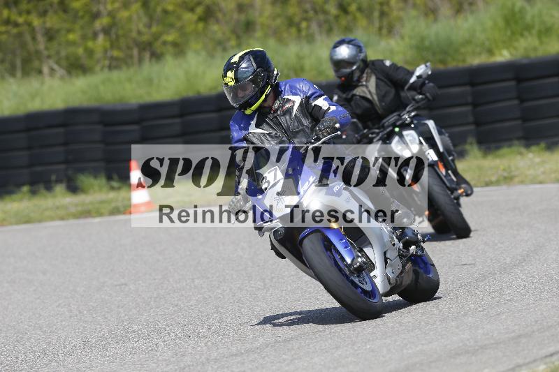 /Archiv-2025/09 22.04.2025 Cornu Master School ADR/gruen-vert/37